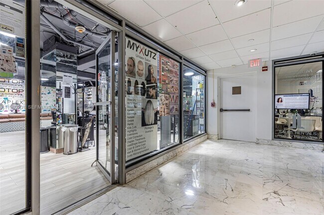 Photo - 1000 West Ave Unit 432