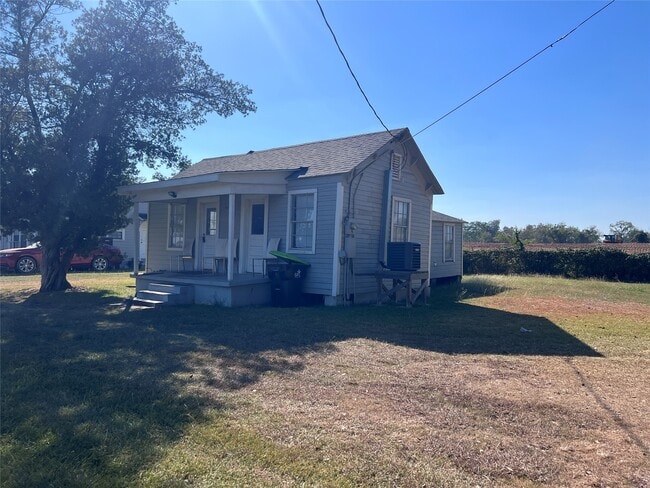 Photo - 507 Harrison Ln