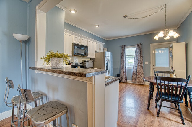Photo - 219 Vann Ave