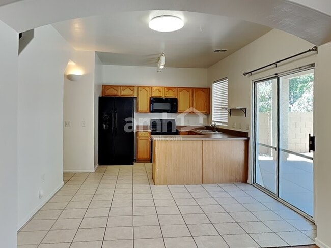 Photo - 4242 E Baylor Ln
