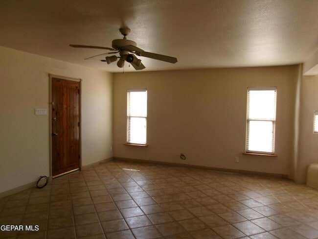 Photo - 3933 Emory Rd