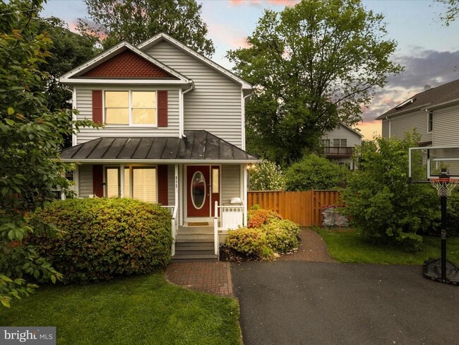 Photo - 8324 2nd Ave