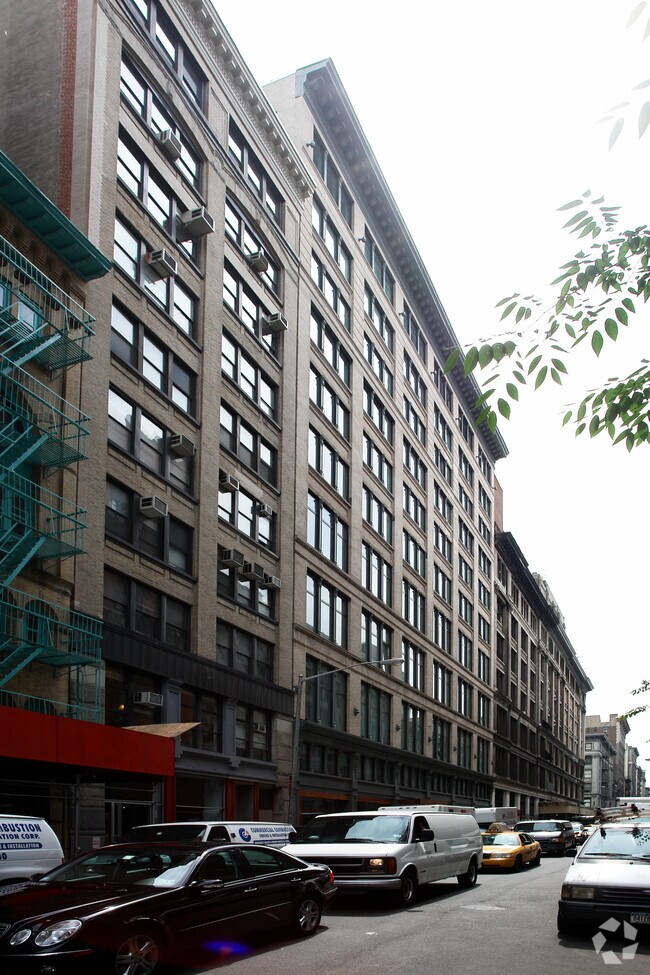 Photo - The Lion's Head Condominium