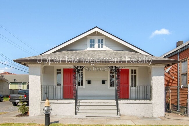 Building Photo - 1302 Congress St Unit 1302