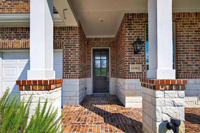 Photo - 11903 Muir Grvs Trl