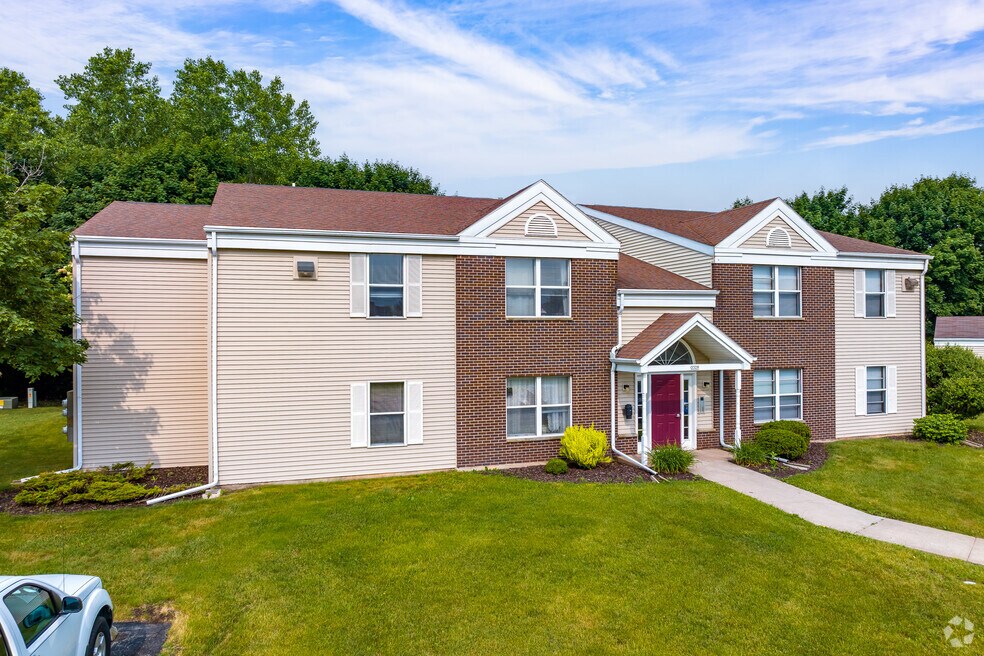 Summerfield Place Apartments