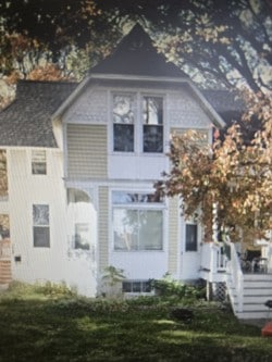 Building Photo - 228 S Chestnut Ave