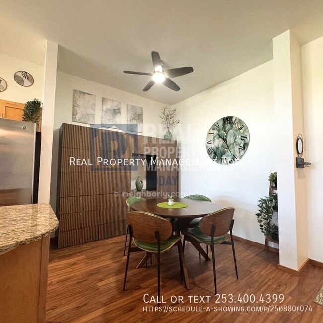 210 W Pioneer Ave