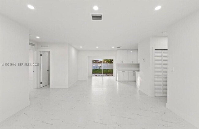 Photo - 19320 NW 37th Ave