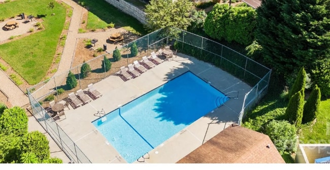 Photo - 110 Heywood Rd