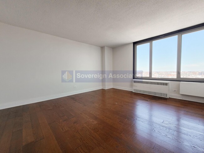 Building Photo - 3333 Broadway Rental