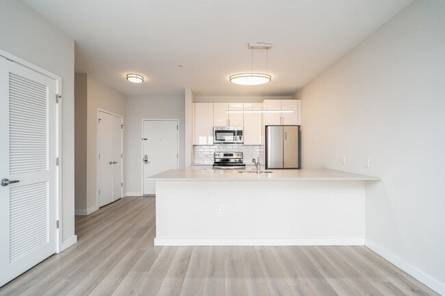 Building Photo - 16 Bennett St Unit 514-514 Rental