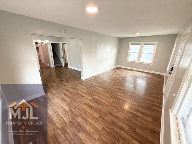 Photo - Updated 3 Bedroom / 1 Bath Home In KCMO *READY NOW*