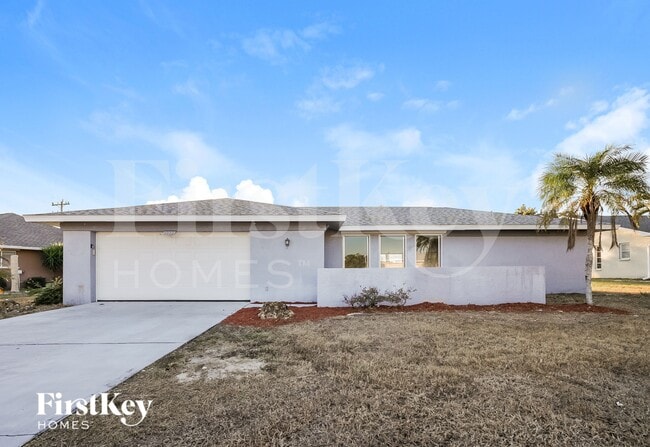 Building Photo - 3922 SE 2nd Ave