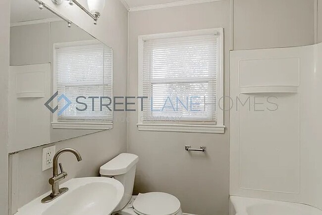 Photo - 209 Peachtree Cir