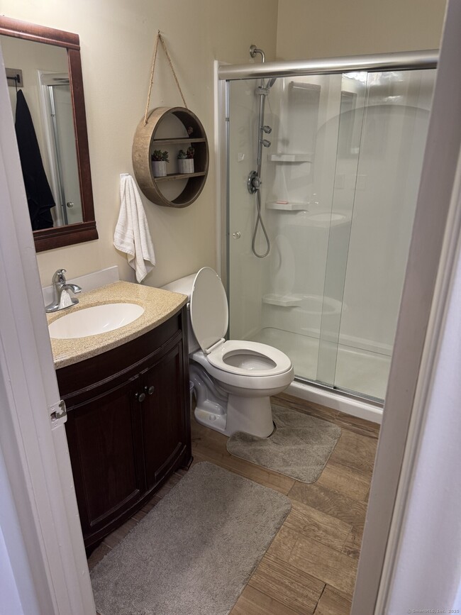 Photo - 140 Kane St Unit APT B6