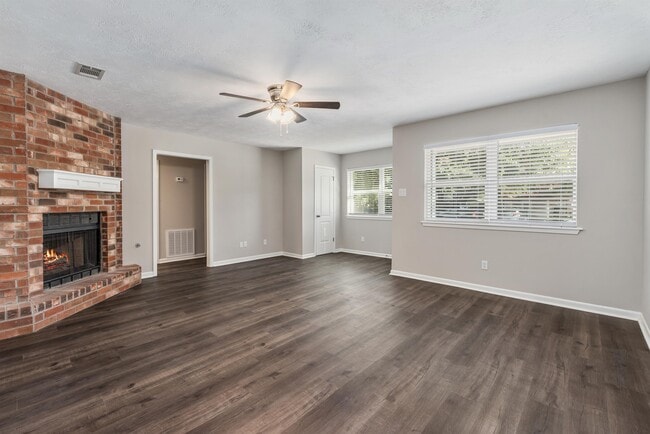 Photo - 3408 Dallis Dr