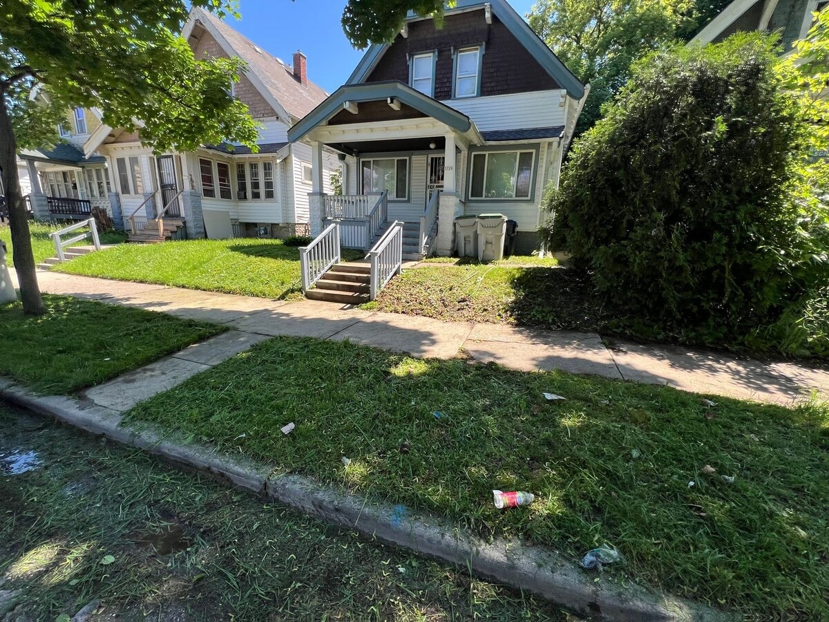 Single Family Home Available July 1st! - Single Family Home Available July 1st!