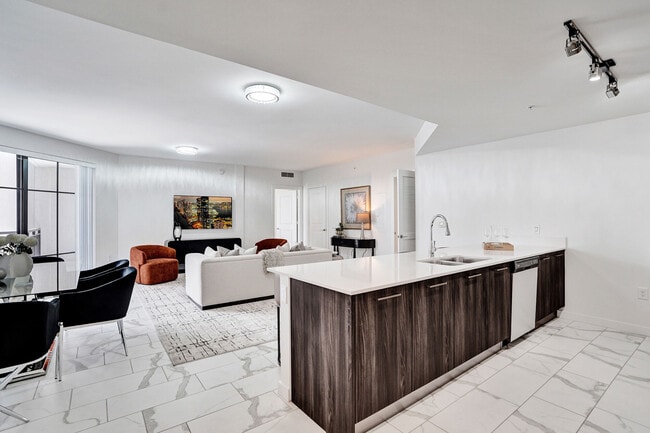 101 Via Mizner