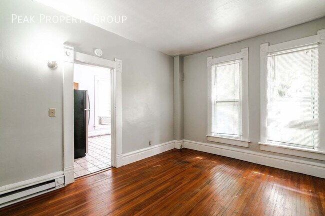 Photo - 246 1/2 W. 5th Avenue Rear-