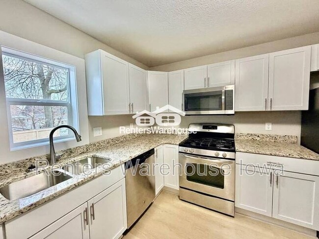 Building Photo - 3623 SW 9th St