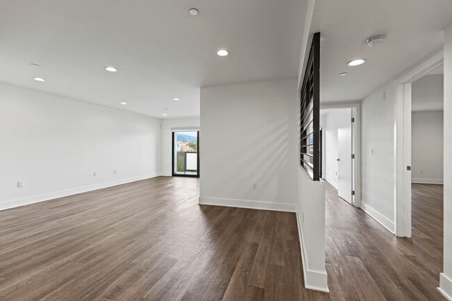 Photo - Wilcox Melrose by Wiseman