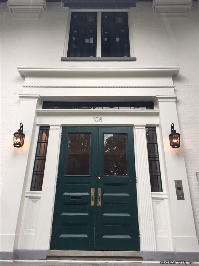 Photo - 108 Union St Unit 6