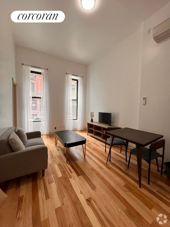 Building Photo - 47 W 71st St Rental