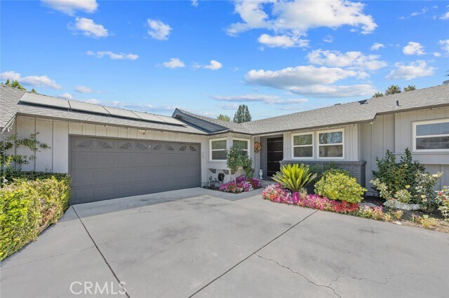 Photo - 23818 Oxnard St House