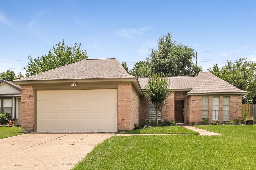 9723 Orangevale Dr