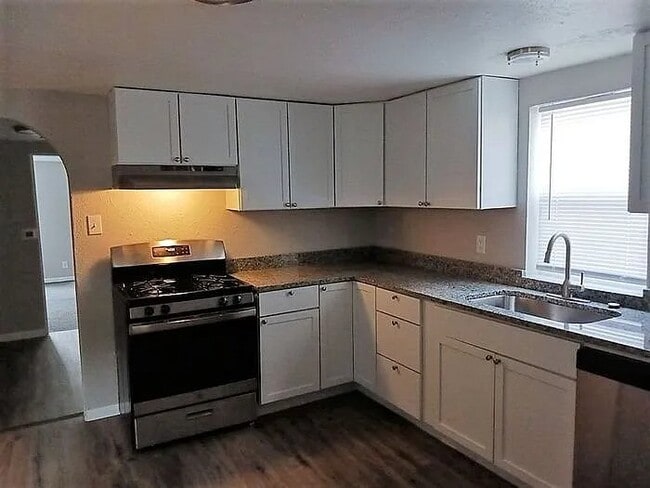 Photo - 1821 Marquette St