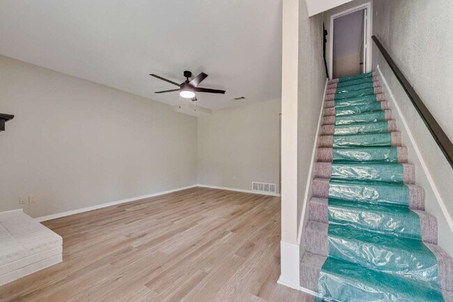 Photo - Completely Remodeled Triplex Unit 2 bed 1.... Unit C