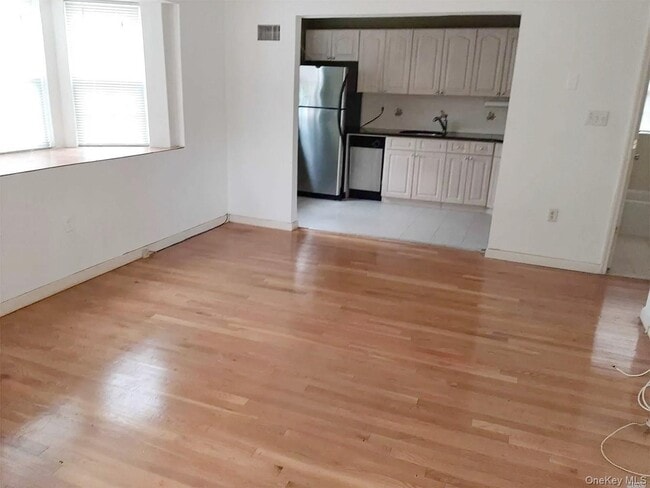 Photo - 248-03 Depew Ave Unidad 2FL