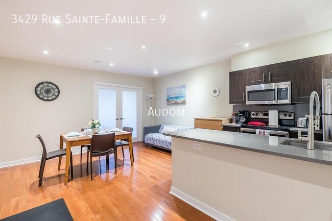 Photo - 3429 Rue Sainte-Famille Unit 9