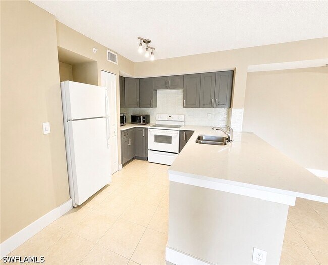 Photo - 1205 Wildwood Lakes Blvd Unit 203