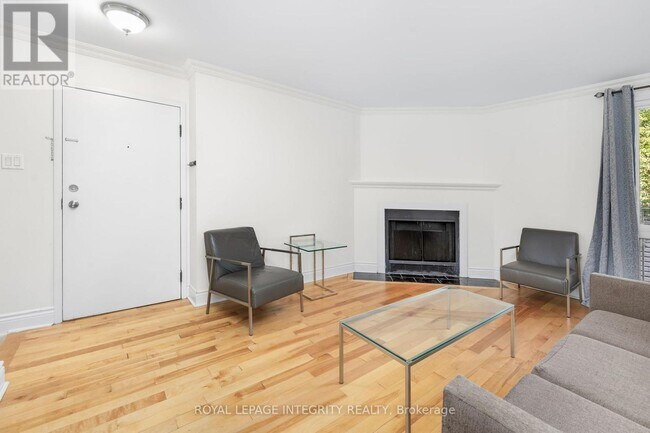 Photo - 1589 St Bernard St