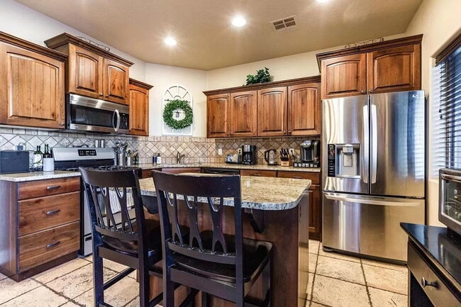 Photo - Spacious 3-Bed Townhouse Retreat in Southgate Townhomes Unidad 7