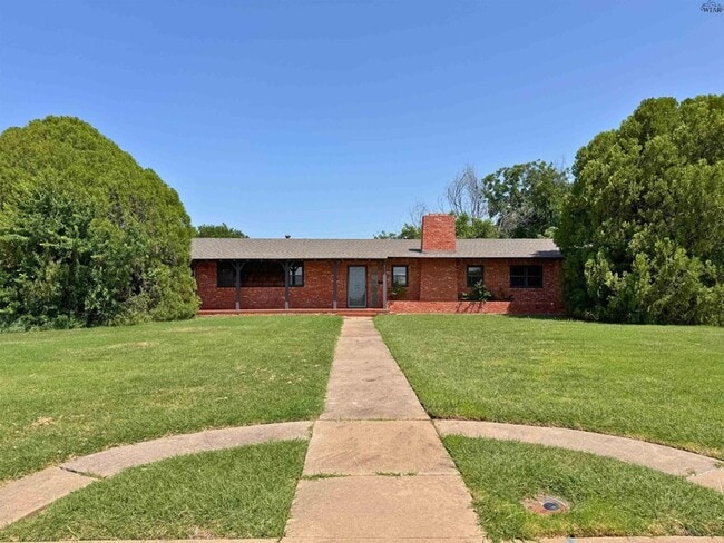 Building Photo - 4415 Rivercrest Dr