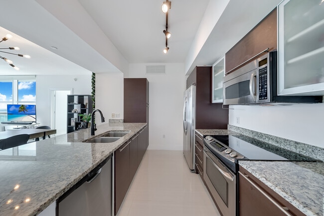 Photo - 950 Brickell Bay Dr Unit # 2211