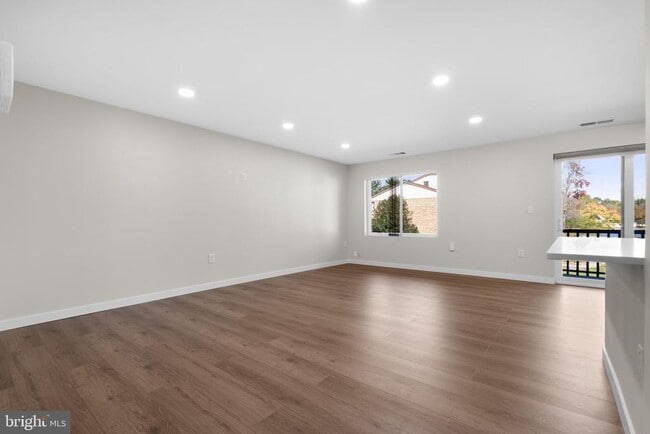 Photo - 10053 Windstream Dr Unidad 3