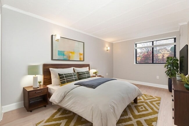 Photo - 1933 Commonwealth Ave Unidad 108 Rental