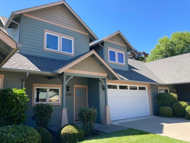 Photo - 2 Bedroom 2.5 Bath Townhome