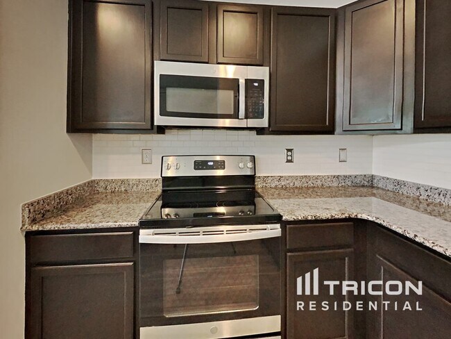 Photo - 240 Chesterbrook Ln House