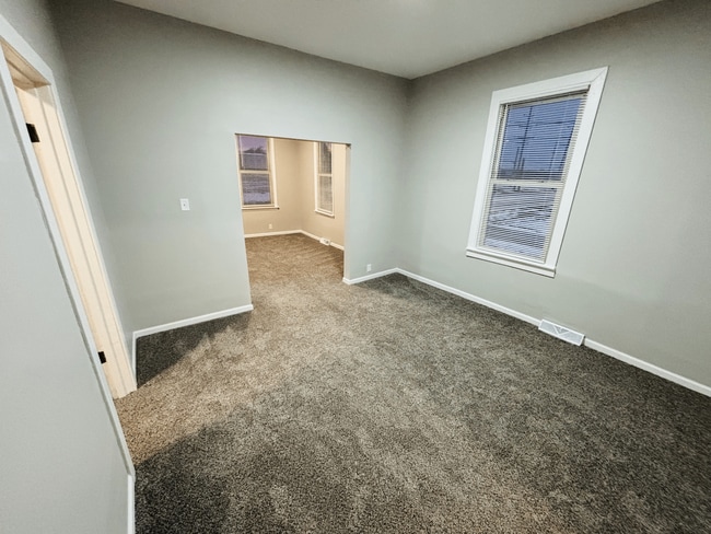 Photo - 2315 E End Ave Unit 2