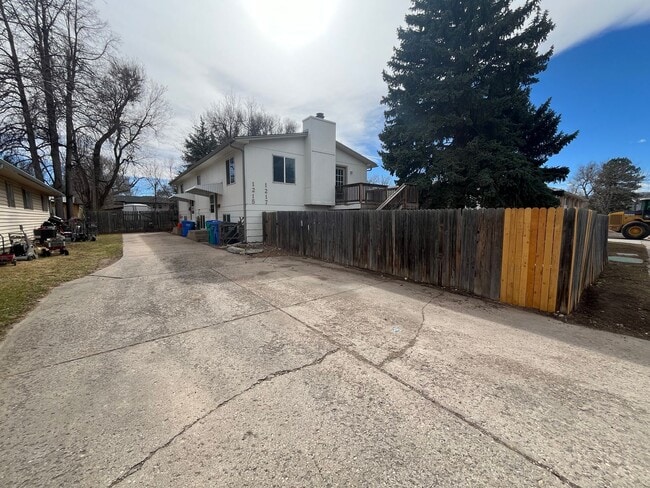 Building Photo - Newly Updated Duplex in Northwest Fort Collins