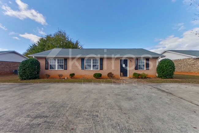 Building Photo - 185 Deer Pkwy