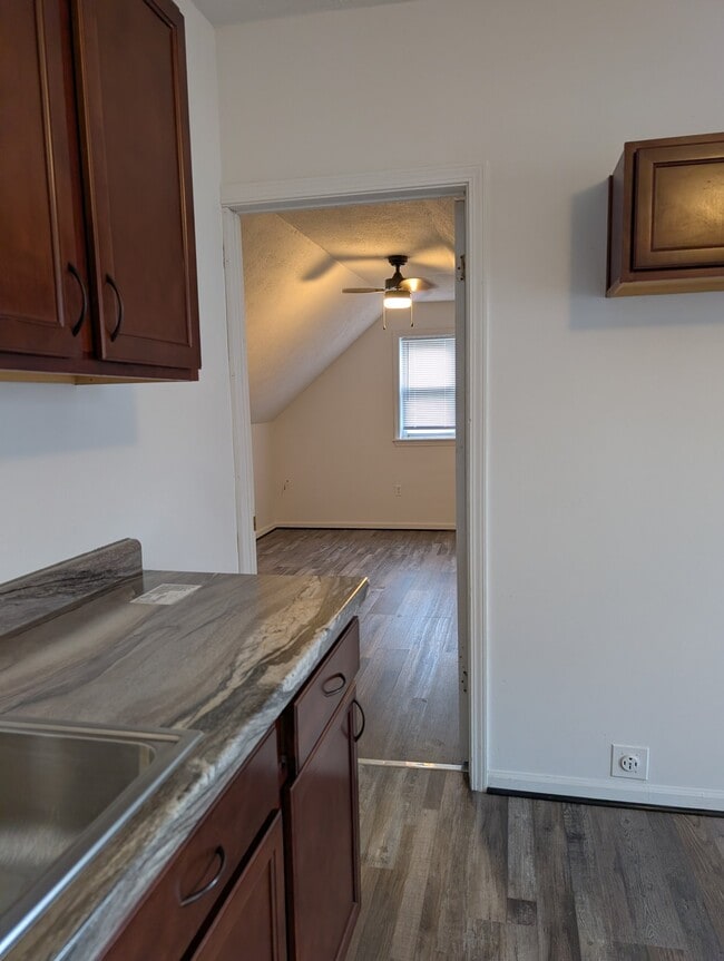 Photo - 1022 Pearl St Unit 3