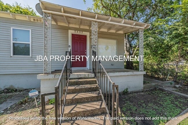 Photo - 5433 Houghton Ave