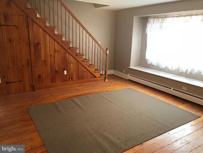 Photo - 815 Cypress Ave