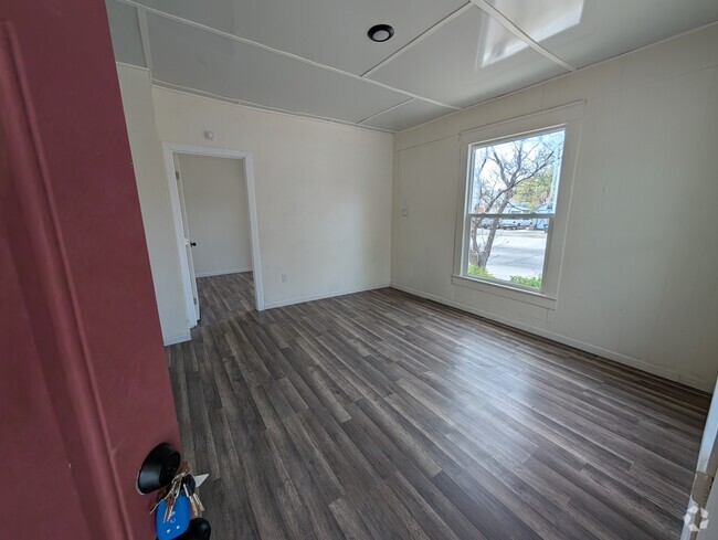 Building Photo - 1116 West St Rental